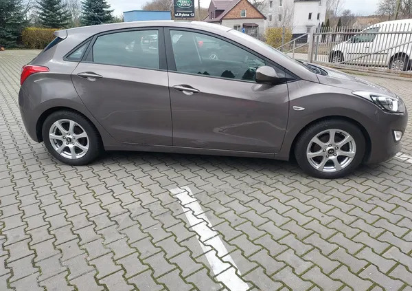 samochody osobowe Hyundai I30 cena 31900 przebieg: 116000, rok produkcji 2012 z Radom